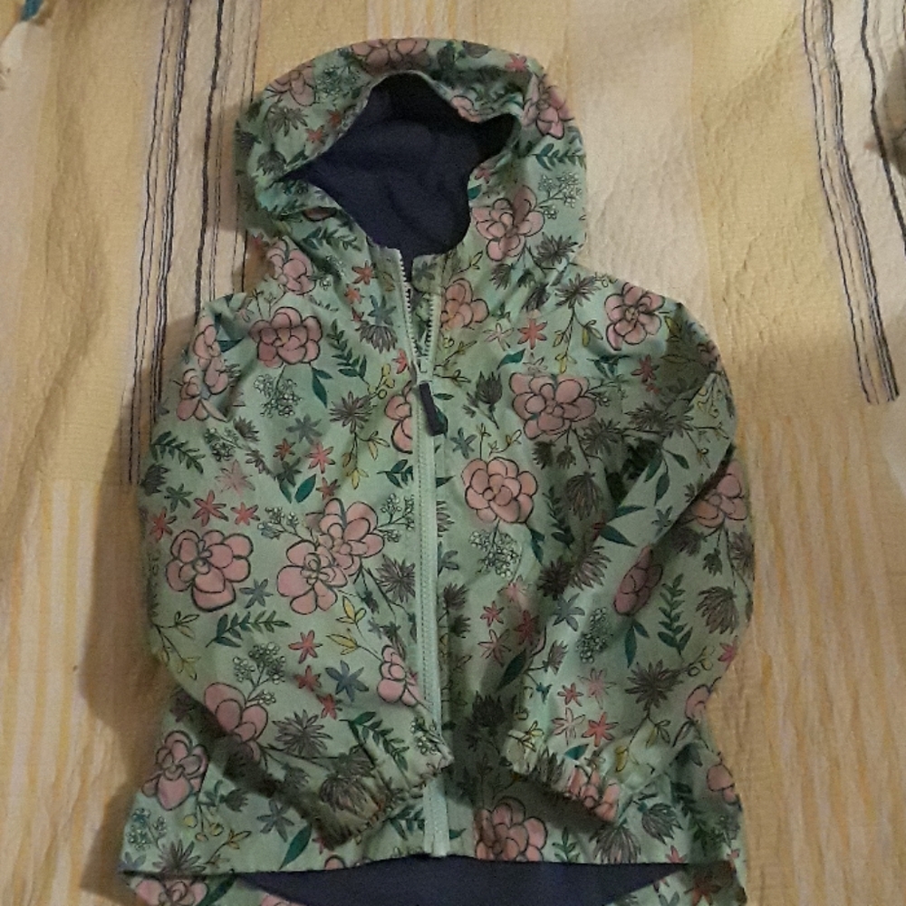 Fun Spring rain jacket - Picture 2 of 3